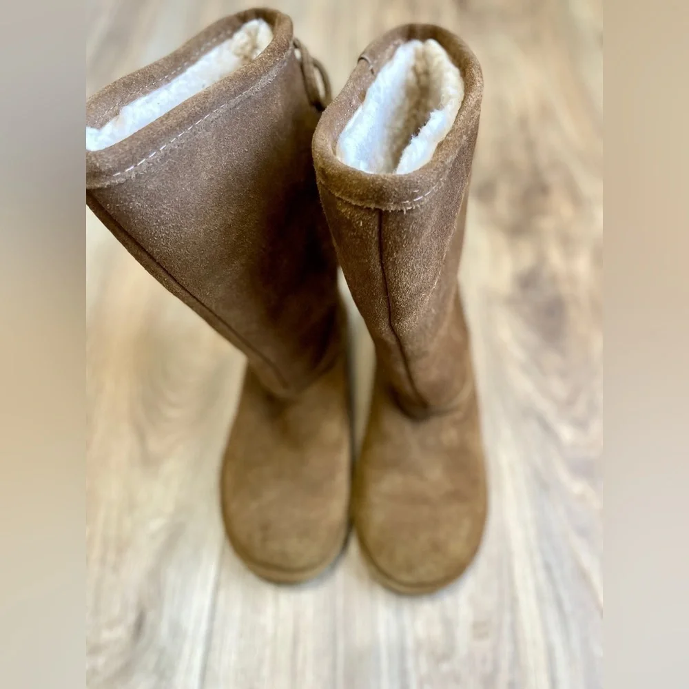 BearPaw Women’s Suede Phyllis Wool Lined Sheepskin Boots Brown Size 5 EUC